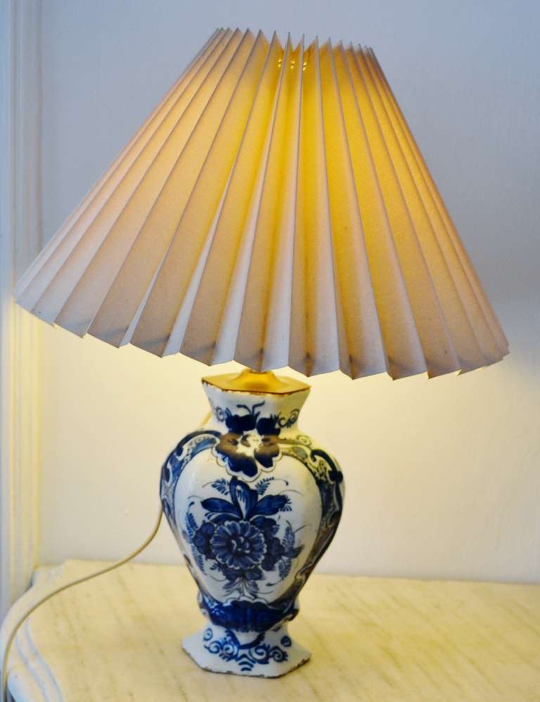 18th Century Rococo Lamps in Faiance For Sale 2