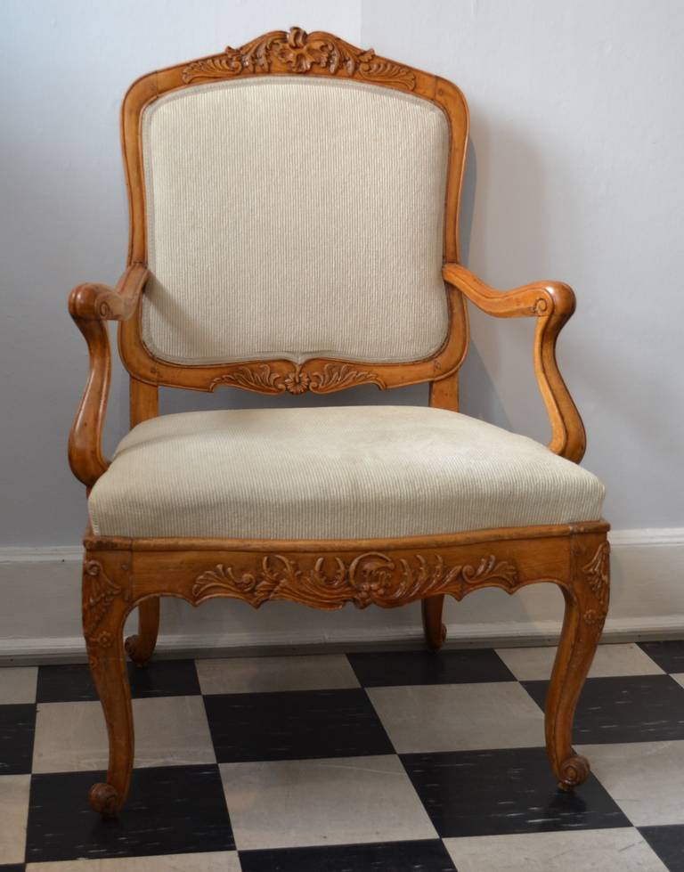 Very lovely large Danish Rococo armchair with a recent velvet upholstering.