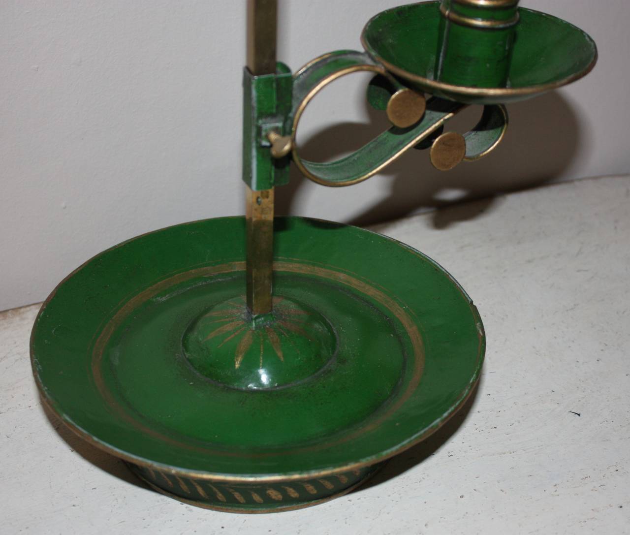 French 19th Century Green Painted Metal And Brass Table Lamp For Candlestick For Sale 4