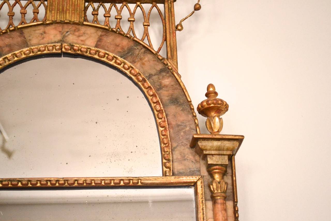 Altona-Spiegel aus dem 18. Jahrhundert mit Bilbao-Marmor (Furnier) im Angebot