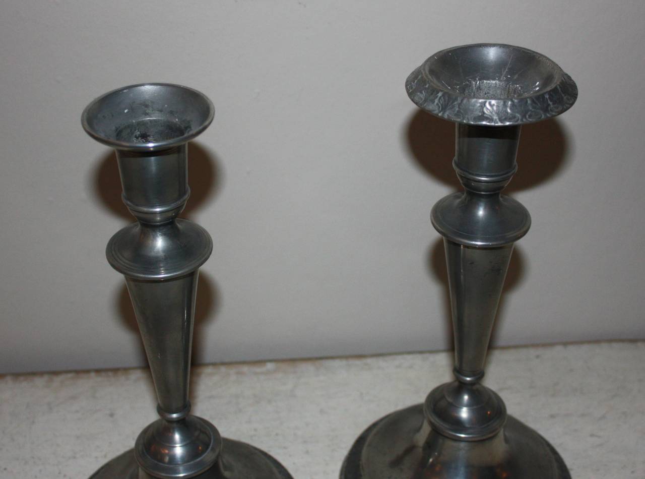 Early 19th Century Pair of Pewter Candleholders For Sale 3