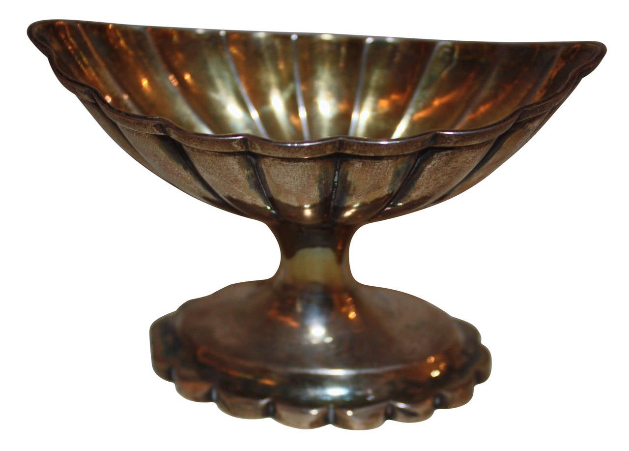 19th Century Silver Shell Bowl on Foot For Sale