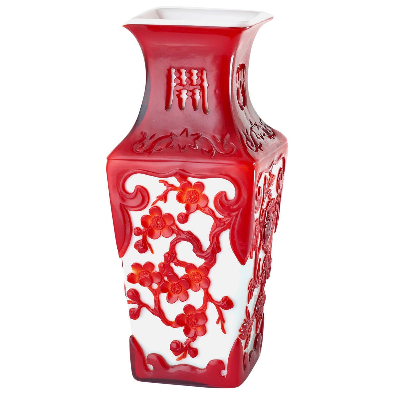 Chinese Vase For Sale at 1stdibs