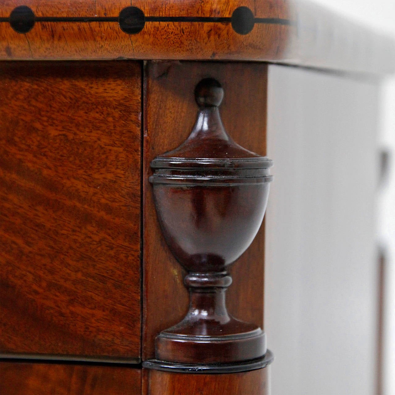 Lovely Baltic Work Desk, circa 1820-1830 In Excellent Condition In Greding, DE