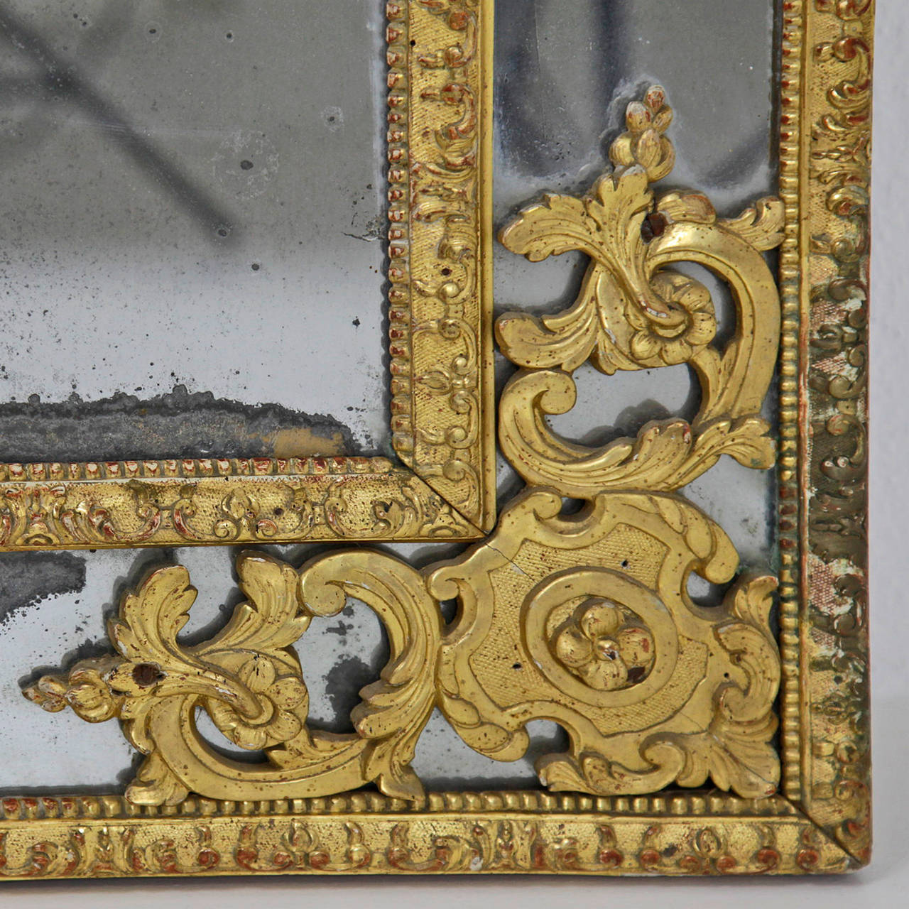 Beautiful french Régence Mirror from the early 18th Century with the original glass.