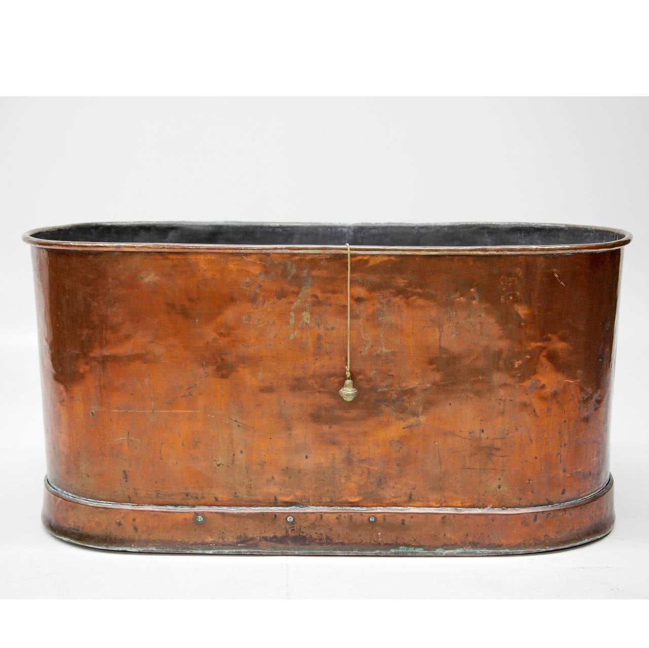 Nice french copper Bathtub from the early 19th Century.
Provenance: Frenche Castle