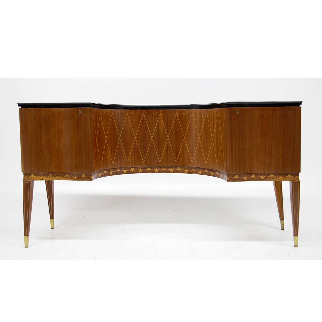 Mid-Century Modern Exceptional Sideboard attributed to Paolo Buffa, Italy ca. 1950