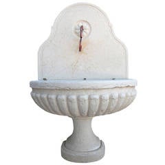 Marble Wall Fountain from the 20th Century. 2