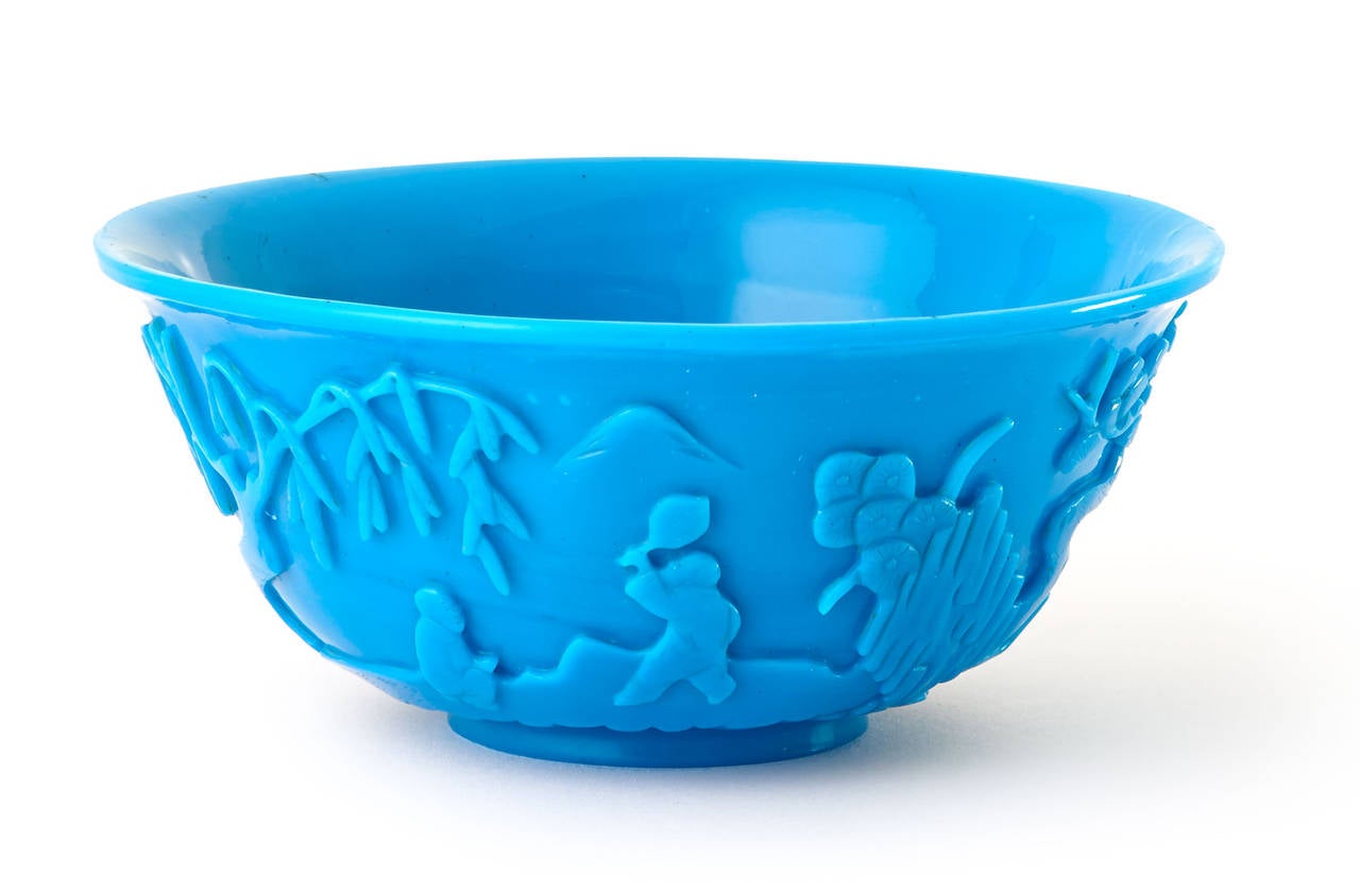 Very nice Chinese glass bowl.
Qing Dynasty, mid-19th century.
Children playing at a river, rock illustration.