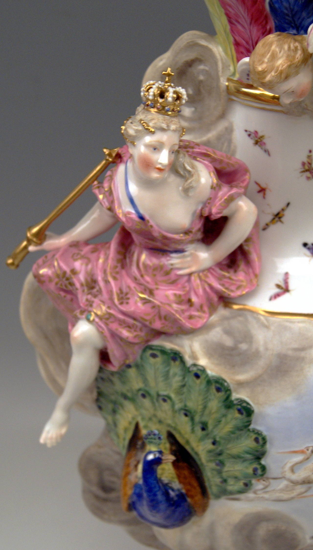 Meissen Porcelain Huge Ewer Air by Kändler Made 19th Century In Excellent Condition In Vienna, AT