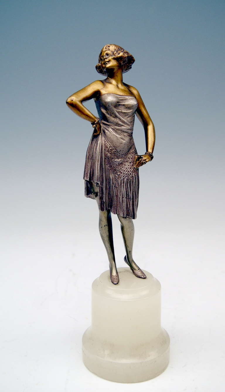 Vienna Bronze by Bruno Zach Elegant Lady Art Deco Period circa 1925 3