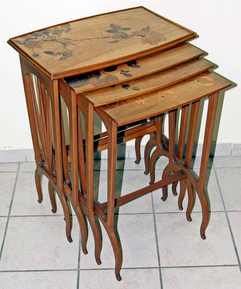 Louis Majorelle / set of nesting tables (signed)
Nancy (France), designed before 1900
made by Louis Majorelle (Nancy), circa 1900-1905
Measure: height of largest table 77.5 cm (circa 31 inches)
width of largest table 60.0 cm (circa 24