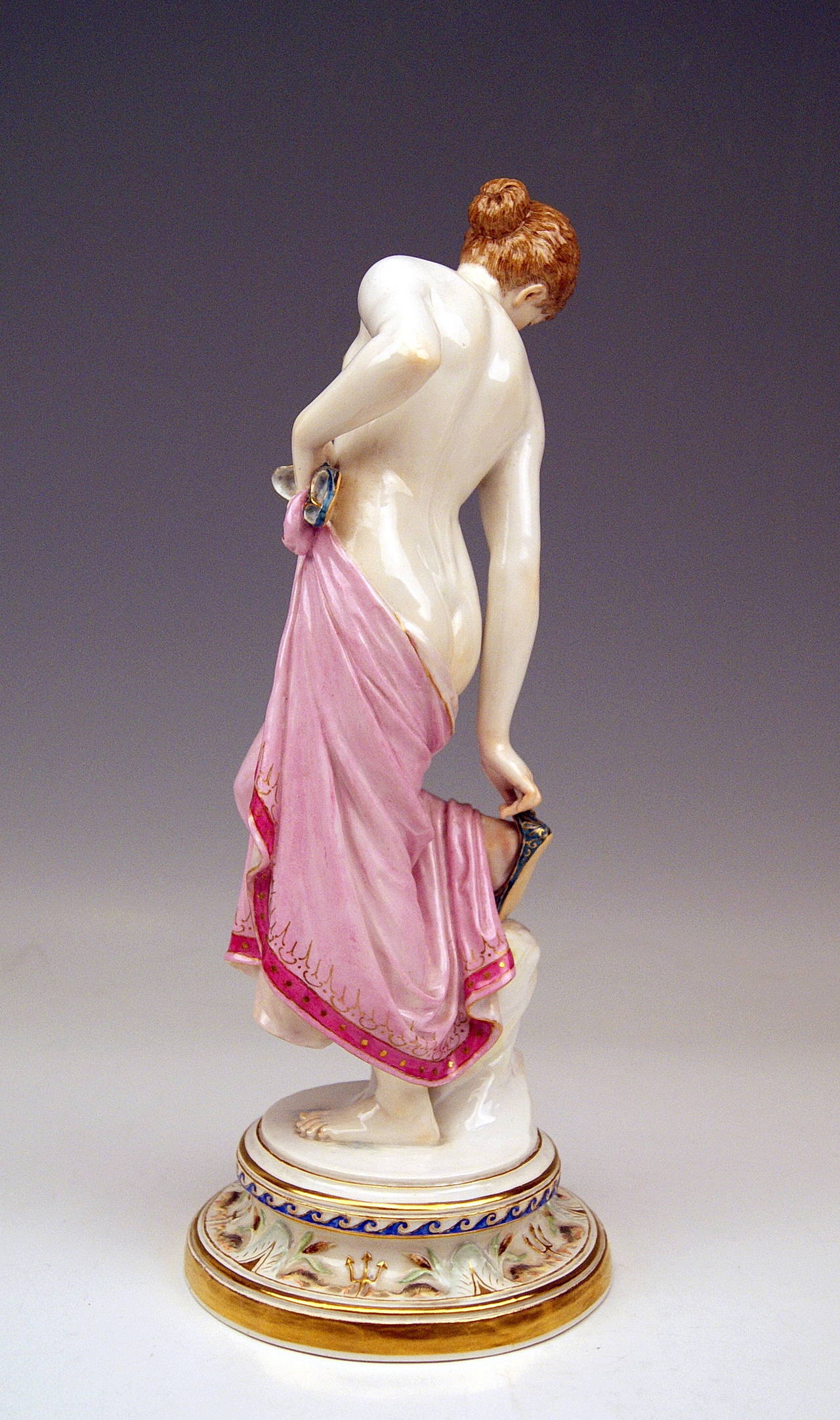 Art Nouveau Meissen Female Nude After The Bath By Robert Ockelmann C.1900