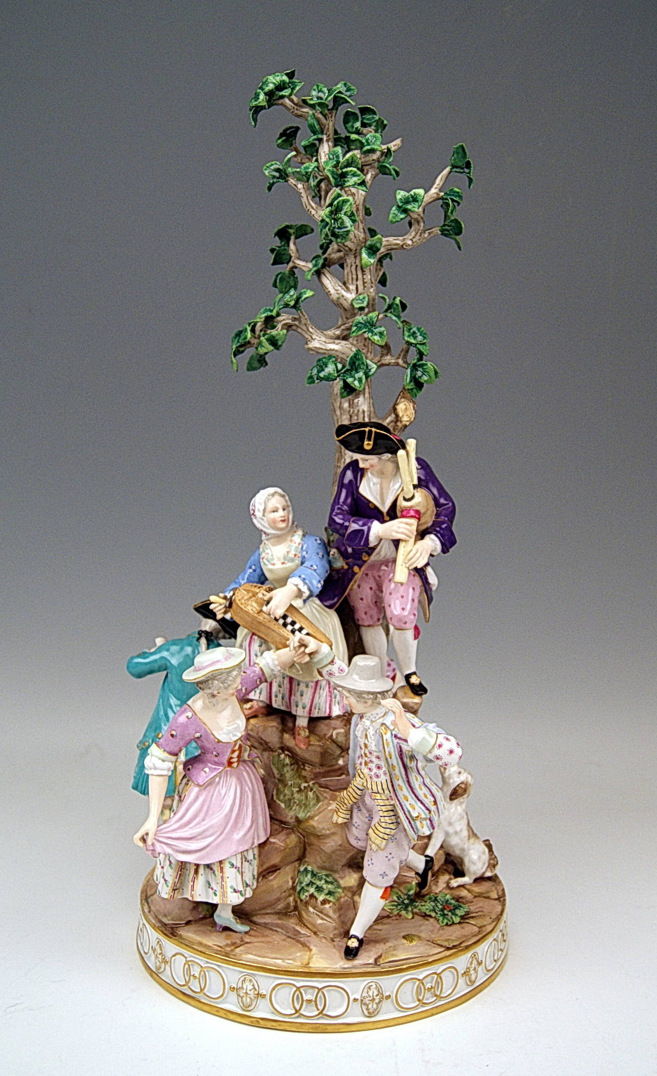 Painted Meissen Tall Group Of Gardener Figurines Musicians By Acier C. 1870