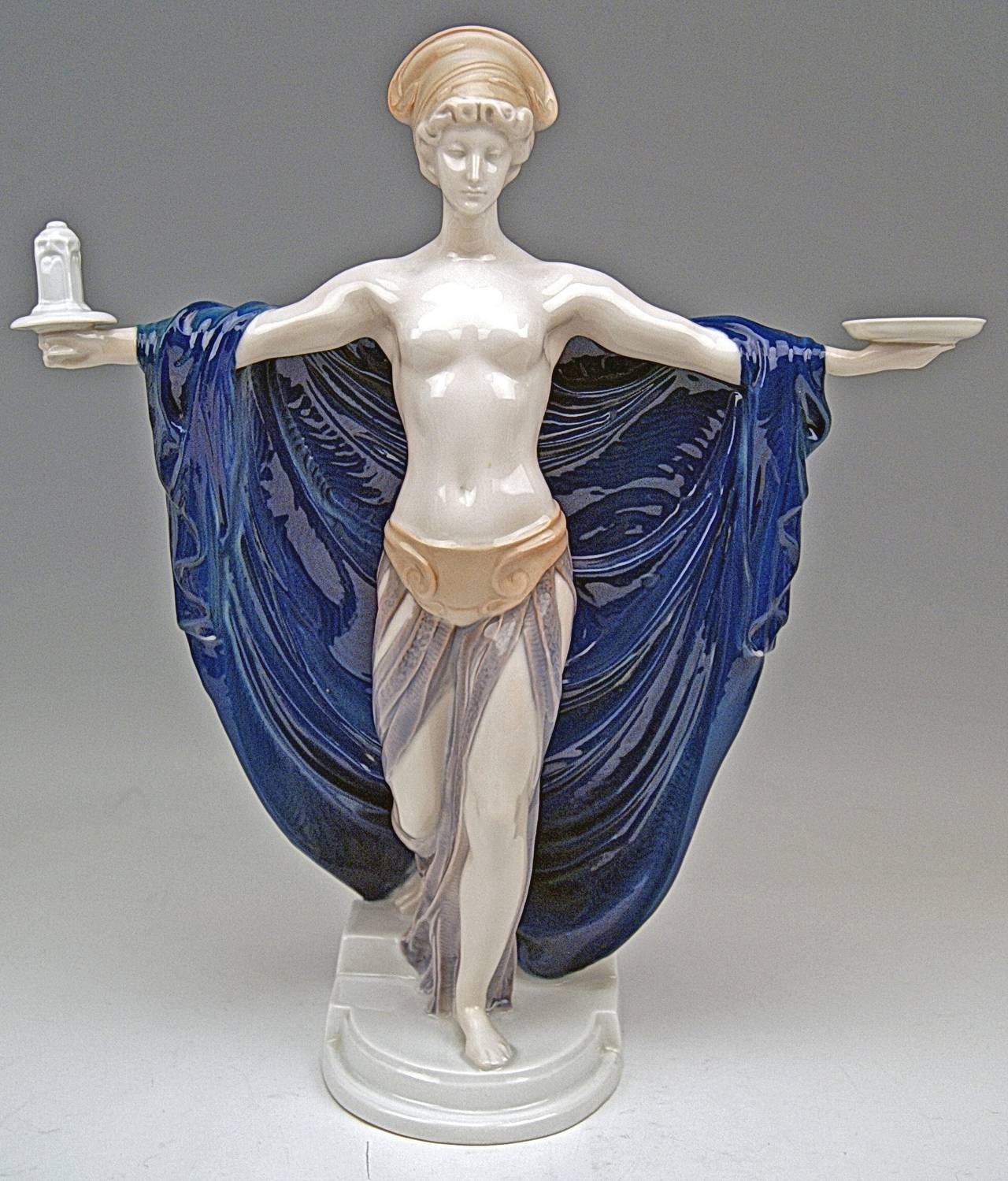 ROSENTHAL GERMANY RAREST FEMALE FIGURINE:
SO-SAID  'TEMPLE DEDICATION'

Manufactory: Selb / Bavaria / Rosenthal Germany 
Dating:    manufactured  circa  1914   ( = very early !) 
Material and technique:  porcelain / chinaware / painted /