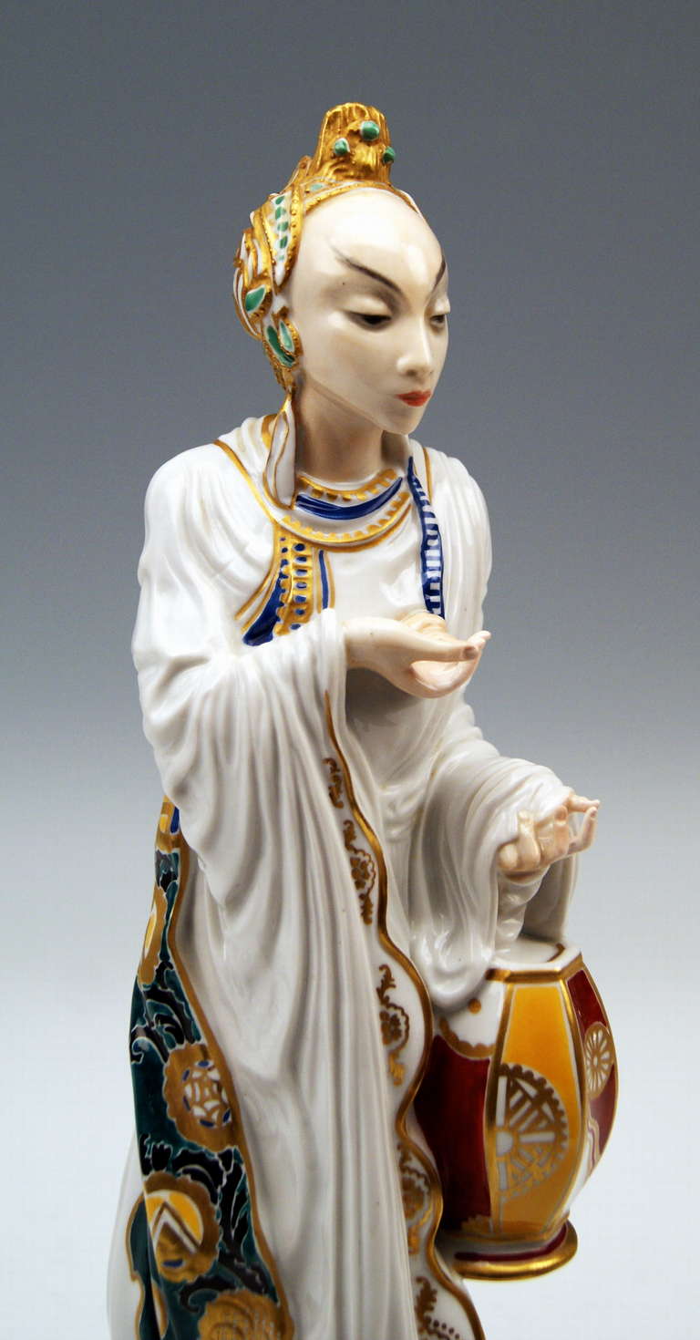 Rosenthal Rarest Chinese Lady By Constantin Holzer-defanti Made C. 1920 In Excellent Condition In Vienna, AT