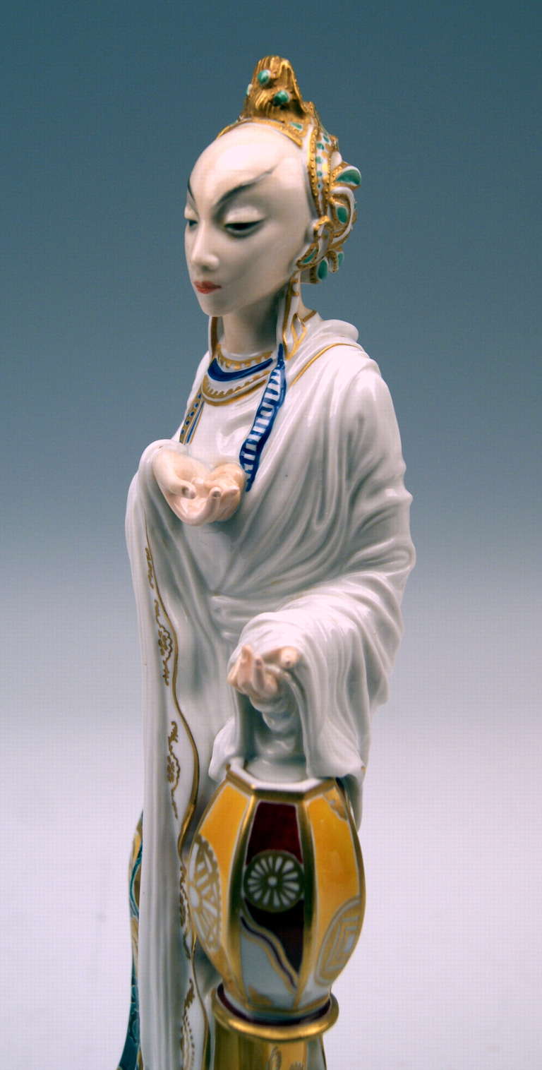 20th Century Rosenthal Rarest Chinese Lady By Constantin Holzer-defanti Made C. 1920