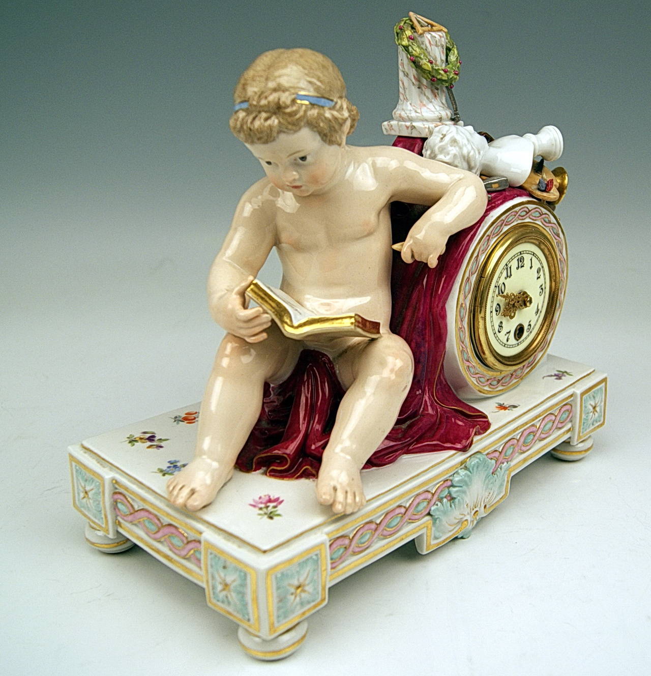 Rococo Meissen Superb Table Mantle Clock Vintage Cherub, circa 1870