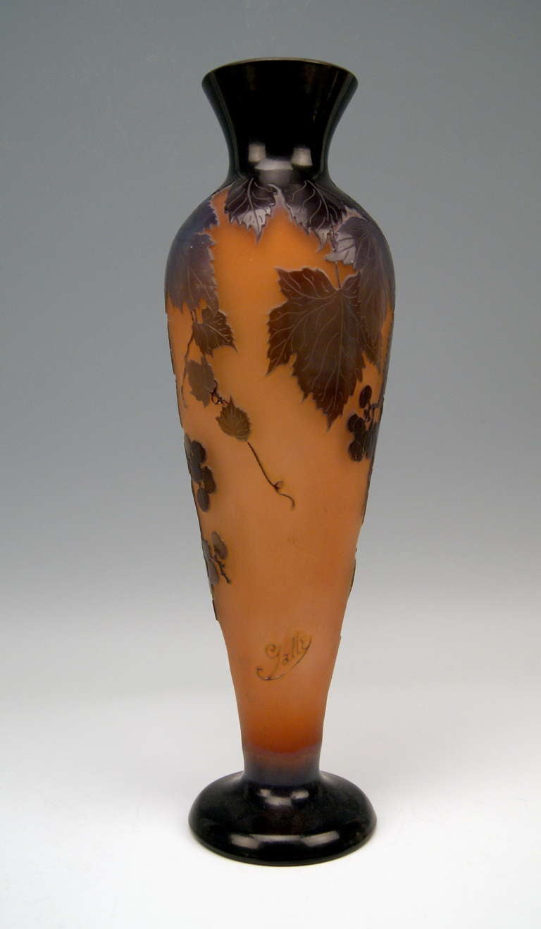 Gallé Nancy Art Nouveau Vase made in France  /  Lorraine, circa 1920. 
Stunningly manufactured casing glass (rose red / orange & black shaded).
 The bellied oblong vase is of tapering type   /   round mouth  &  almost plane bottom existing. The