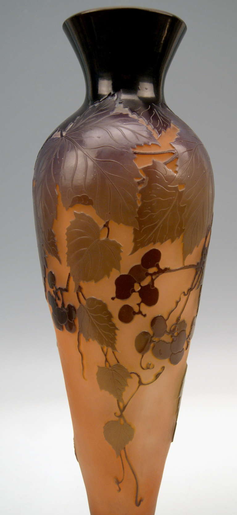 Gallé Nancy Tall Vase with Wine Grapes Art Nouveau France Lorraine c. 1920 1