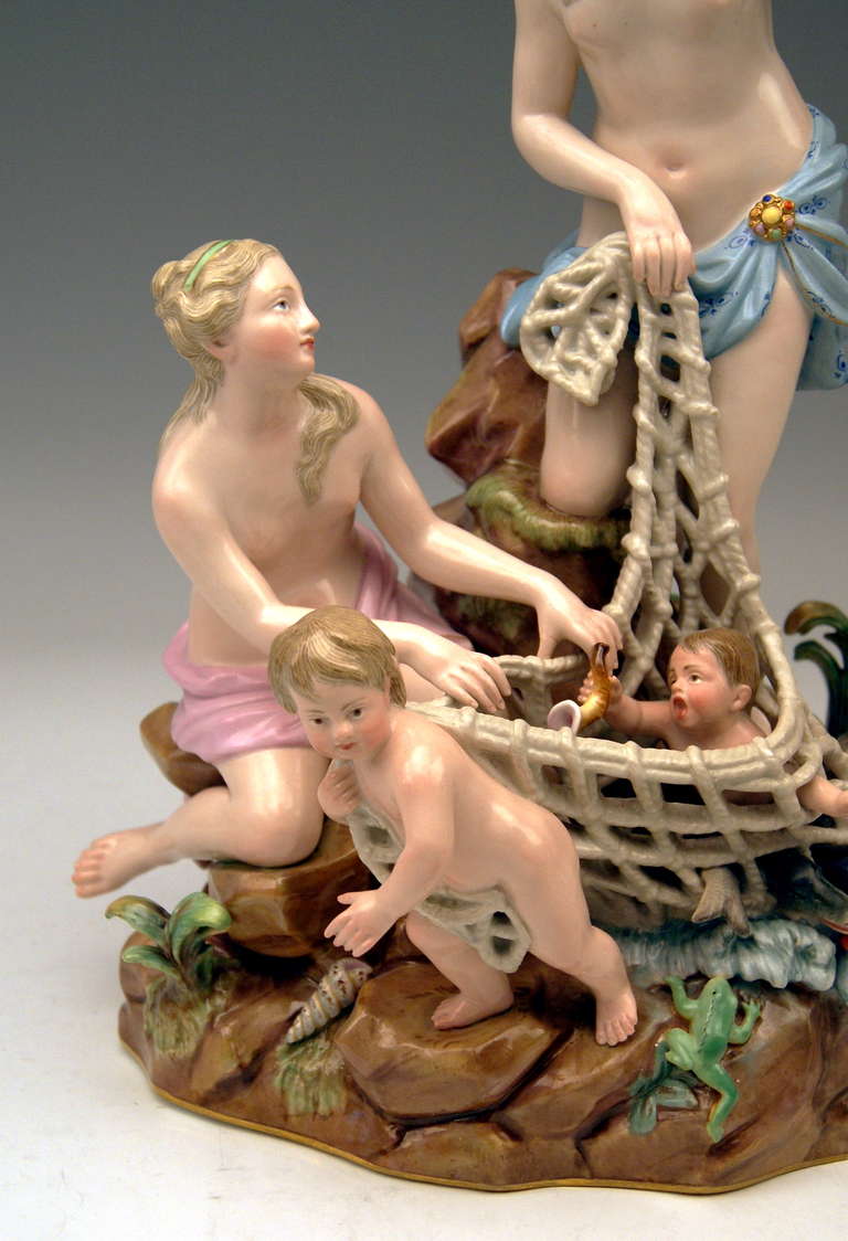 19th Century Meissen Superb Figurine Group, Catch of Tritons, circa 1850-60