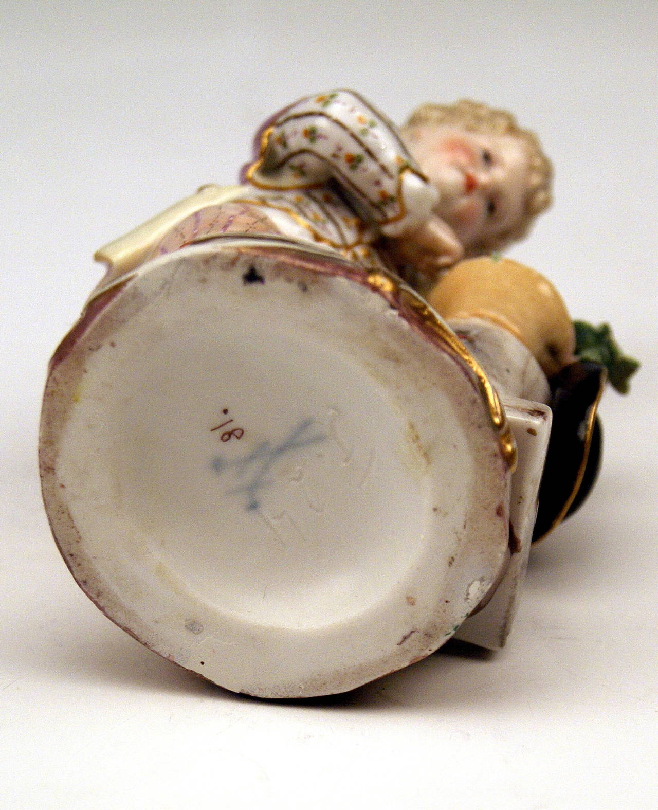 Porcelaine  Figurines des saisons de Meissen Deux enfants The Fall Modèle F 24 Acier vers 1870 en vente
