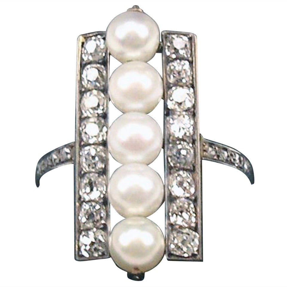 Art Deco Gold Ring 585 Diamonds, 1.05 Carat, Five Sea Pearls, Vienna circa 1920