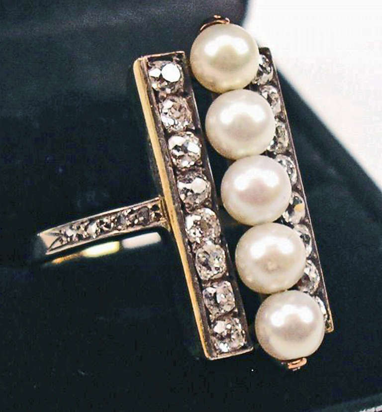 Austrian Art Deco Gold Ring 585 Diamonds, 1.05 Carat, Five Sea Pearls, Vienna circa 1920