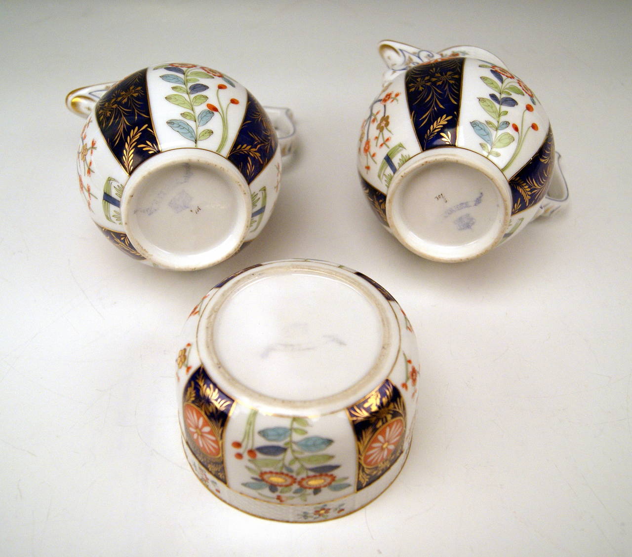 Porcelain Herend Rare Coffee Set for Six Persons with Chinoiserie Flower Decor