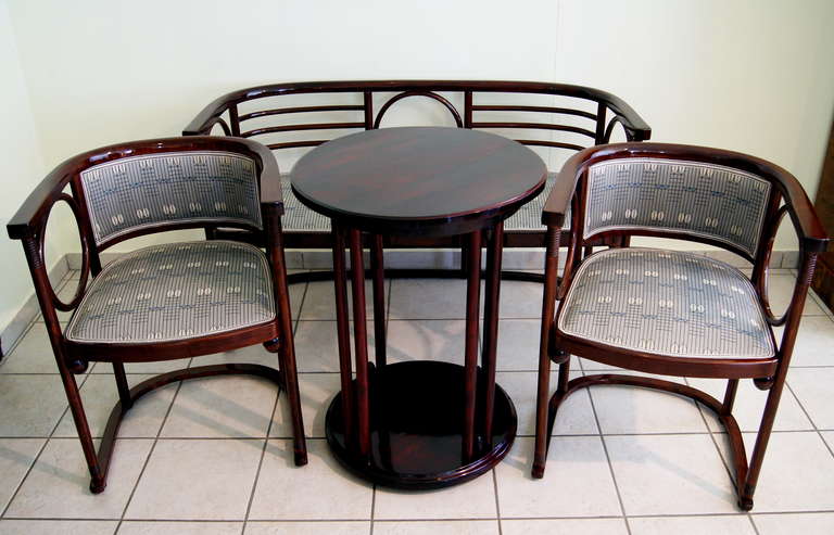 ART NOUVEAU  FOUR - PIECE PARLOR SET
 MADE BY THONET MANUFACTORY
 designed circa 1904 - 05 by JOSEF HOFFMANN  &  GUSTAV SIEGEL
 made  circa  1905 - 1910

 BEECH WOOD   /   MAHOGANY STAINED
 REFURBISHED BY HAND
 FINE MANUFACTURING QUALITY
