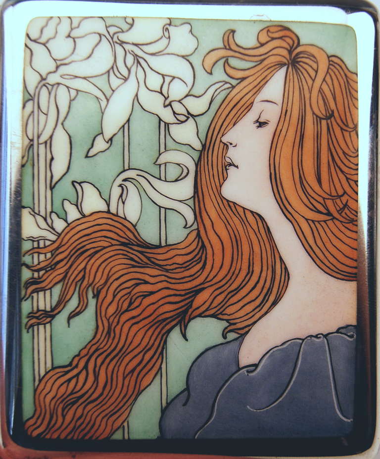 Autrichien Boîte à cigarettes autrichienne en argent Art Nouveau Peinture en émail Style Mucha ca1900