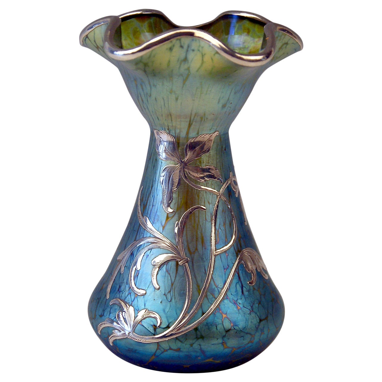 Vase Loetz Widow Art Nouveau Cobalt Papillon Silver Overlay, circa 1900
