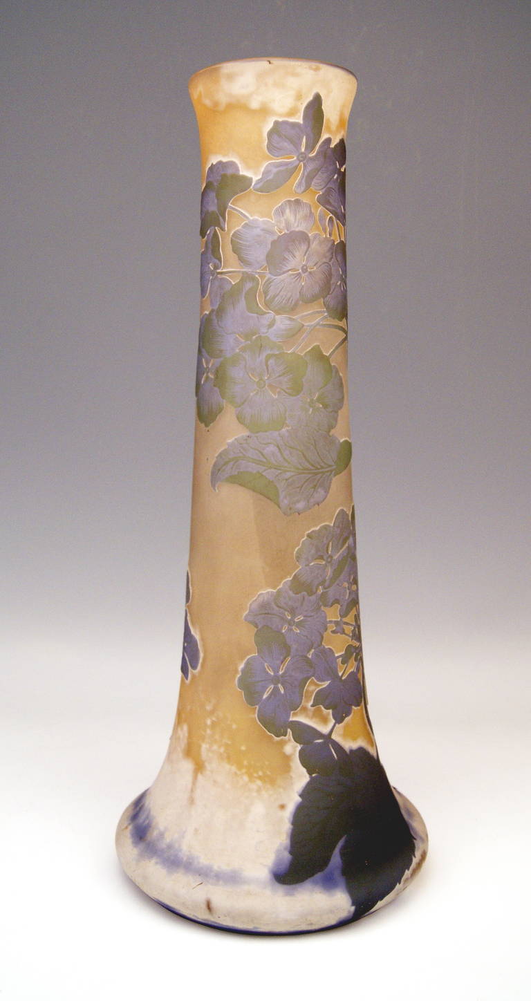 French Gallé Nancy Tall Vase Hydrangea Flowers Art Nouveau height 17.91 inches, c.1910