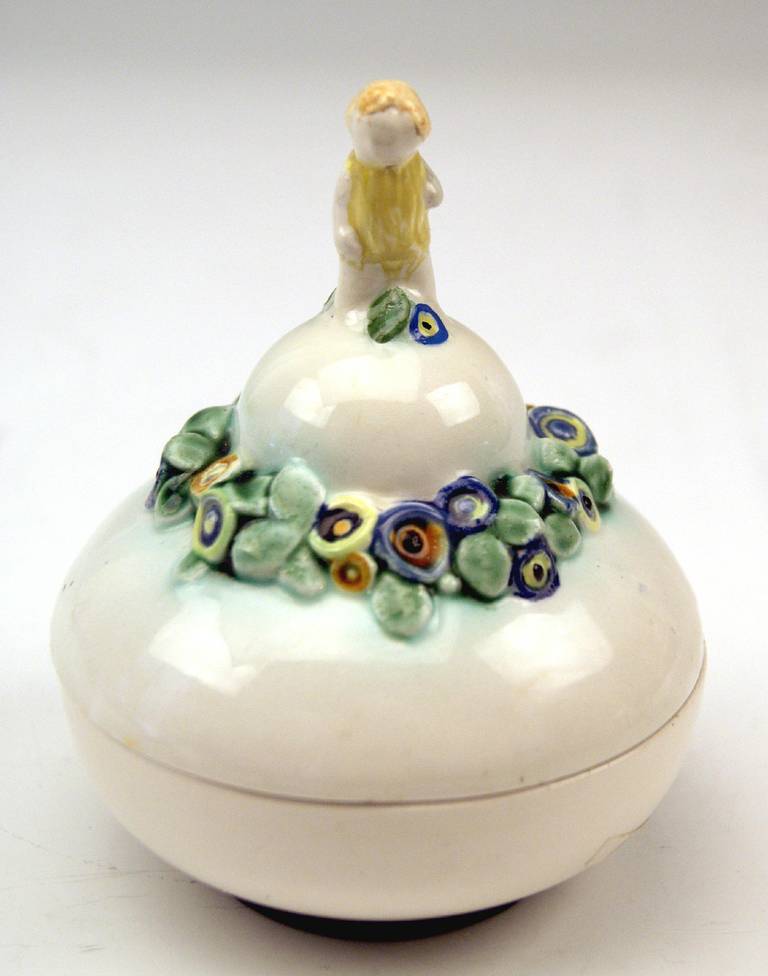 Art Nouveau Bertold Löffler Vienna Lidded Round Bowl with Cherub En Miniature, circa 1912 For Sale