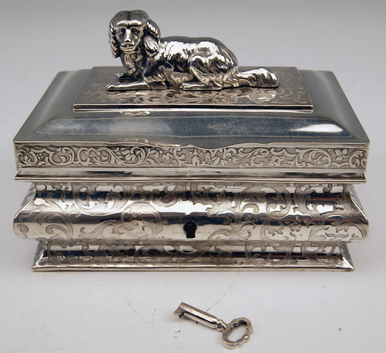 German Silver Biedermeier Sugar Box with Dog Figurine made in Berlin, circa 1830 5