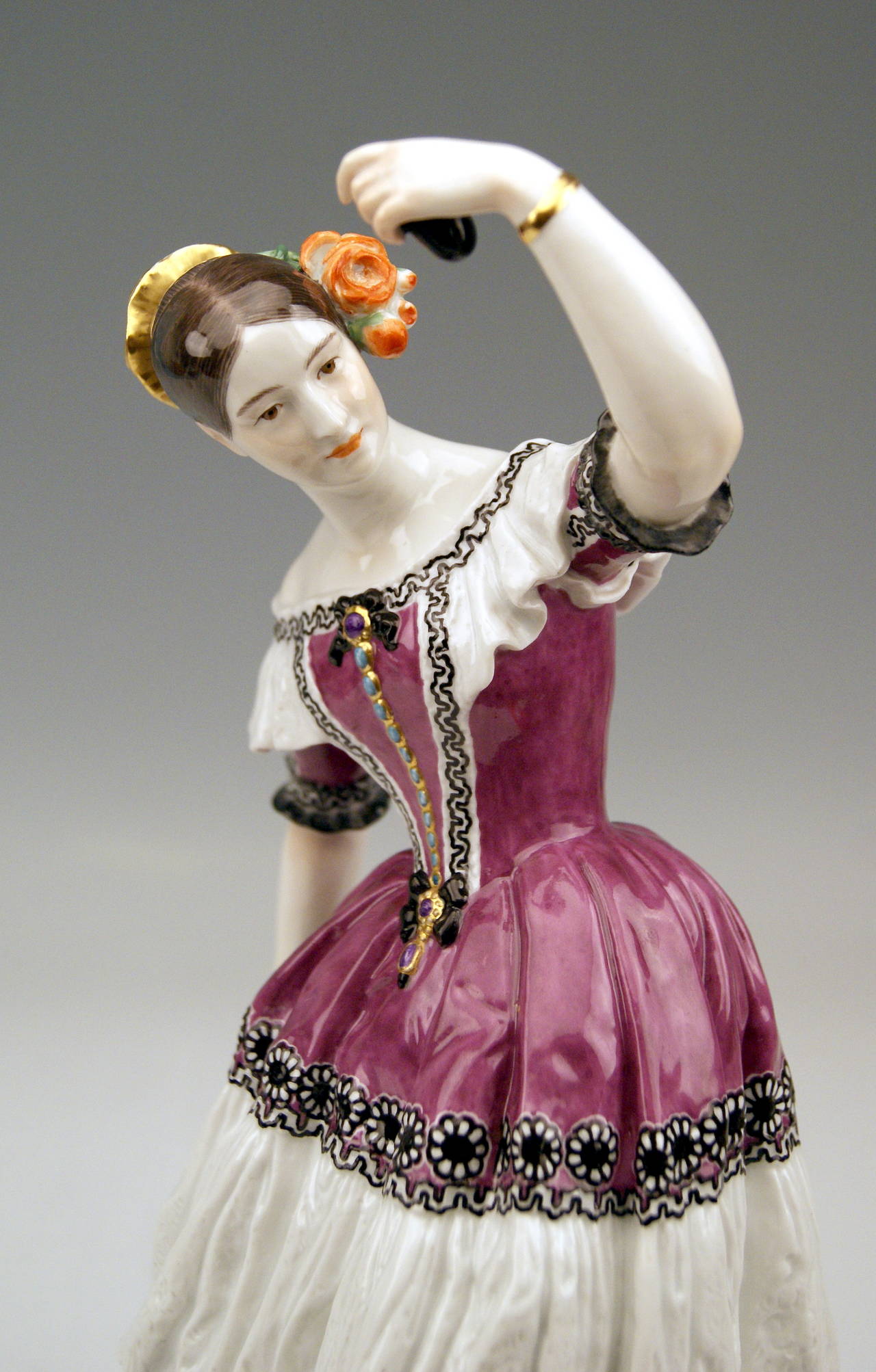 Meissen Rare Figurine Austrian Dancer Fanny Elssler with Castanets, circa 1870 1