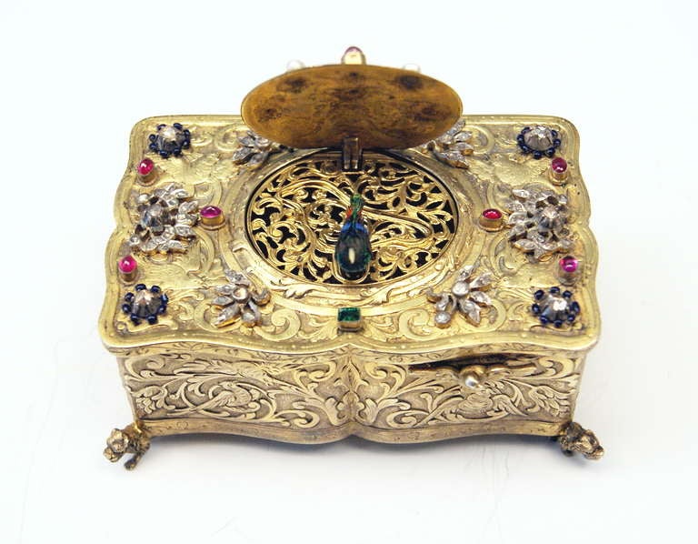 Gilded Automate of Singing Bird / Songbird - Viennese silver. Covered with gemstones, middle of 19th c.