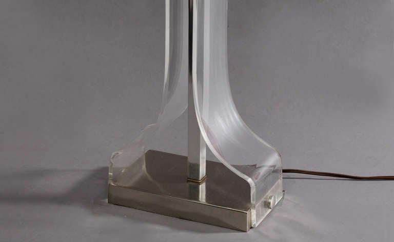 Amazing Sculptural Lucite Table Lamp, 1970s, Italian 2