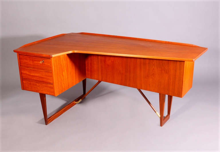 Danish Very Rare Asymmetrical Teak Wood Desk by Peter Lovig Nielsen, Denmark, 1960