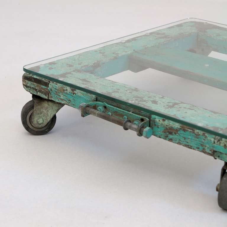 Glass Top Industrial Table 1930-1940 In Good Condition In Karlsruhe, DE