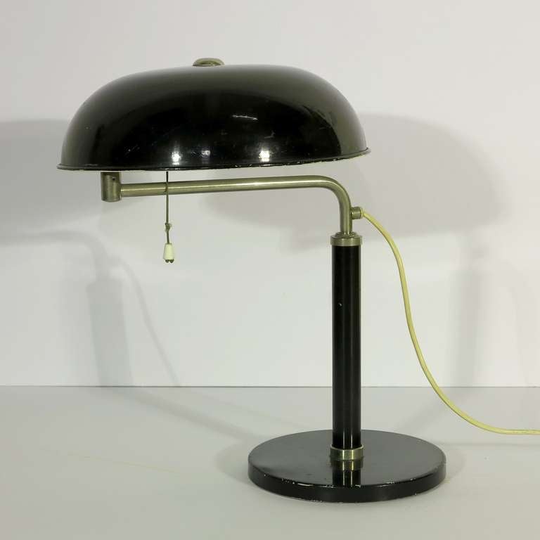 Alfred Mueller. Multiposition office desk lamp 