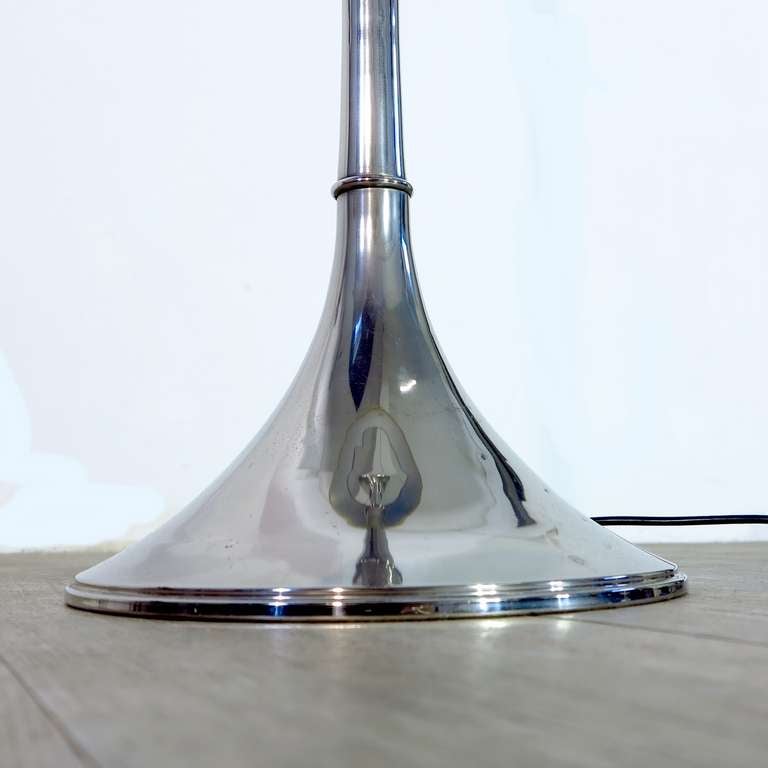 Seltener Ingo Maurer. Verchromte Stehlampe „Bamboo“ von „ML 1 F“ aus dem Jahr 1968 im Zustand „Gut“ im Angebot in Karlsruhe, DE