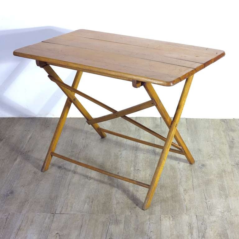 Industrial wood folding table.
 
Bauhaus era, Germany 1920 - 1930.

Condition: Good, rare to find.

Measure: 72 x 98 x 60 cm. (28.35 x 38.58 x 23.62 inch).

Shipping is not included in price.

Shipping worldwide.