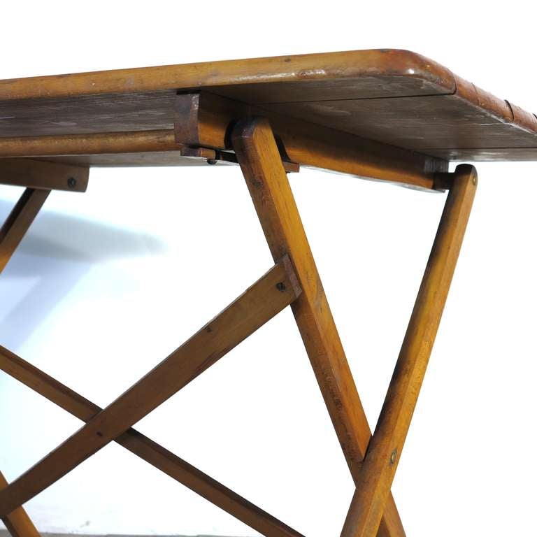 Industrial Wood Folding Table. Bauhaus Era, Germany 1930 - 1940 In Good Condition For Sale In Karlsruhe, DE