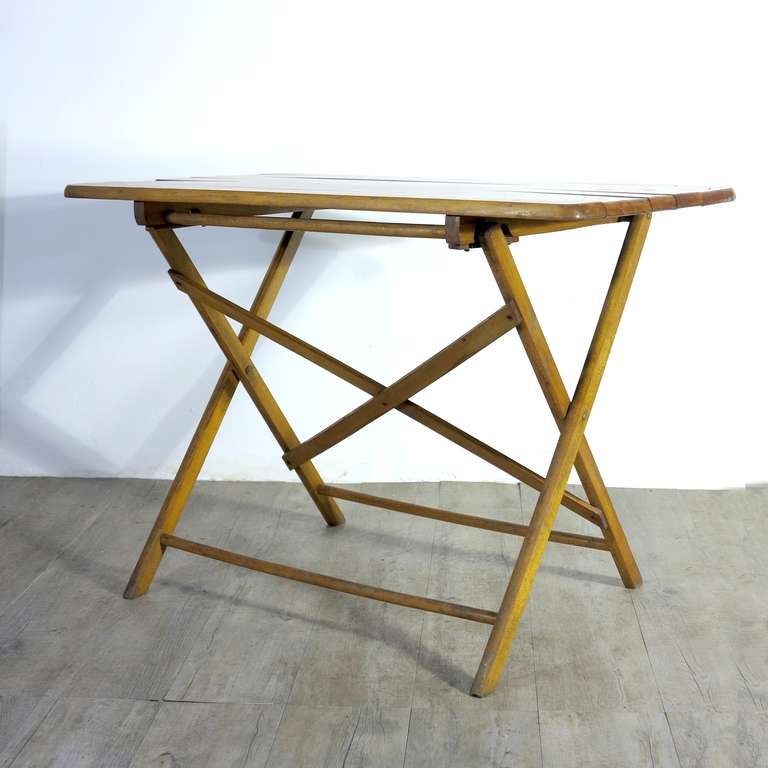 Industrial Wood Folding Table. Bauhaus Era, Germany 1930 - 1940 For Sale 4