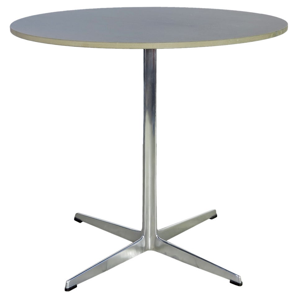 Arne Jacobsen for Fritz Hansen Coffee Pedestal Table 1958 For Sale