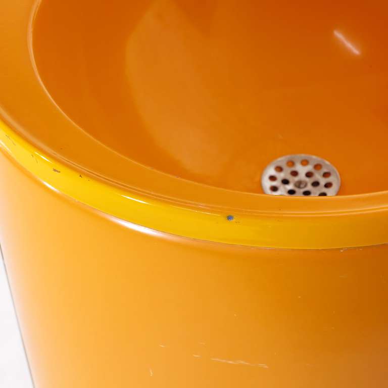 Emaillierte und plastische Waschbecken von Luigi Colani, 1970 - 1975 im Zustand „Gut“ im Angebot in Karlsruhe, DE
