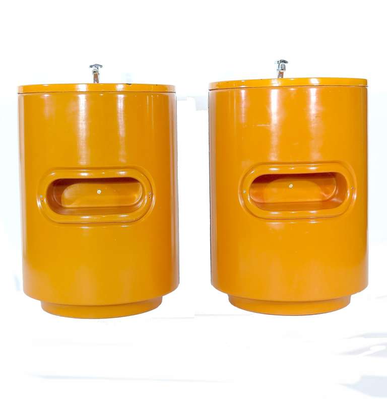 Emaillierte und plastische Waschbecken von Luigi Colani, 1970 - 1975 im Angebot 1