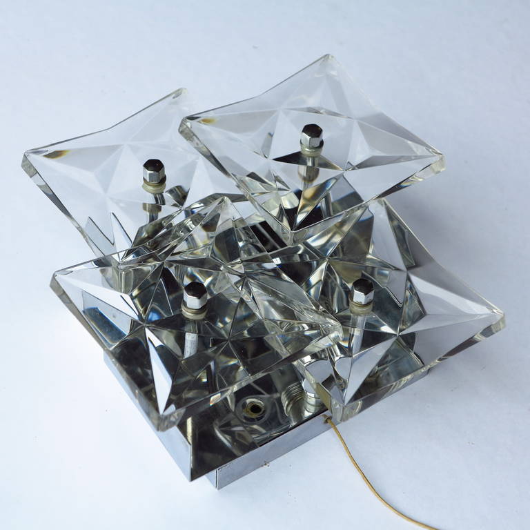 Beautiful Wall Lamp with Staggered Glass Rosettes