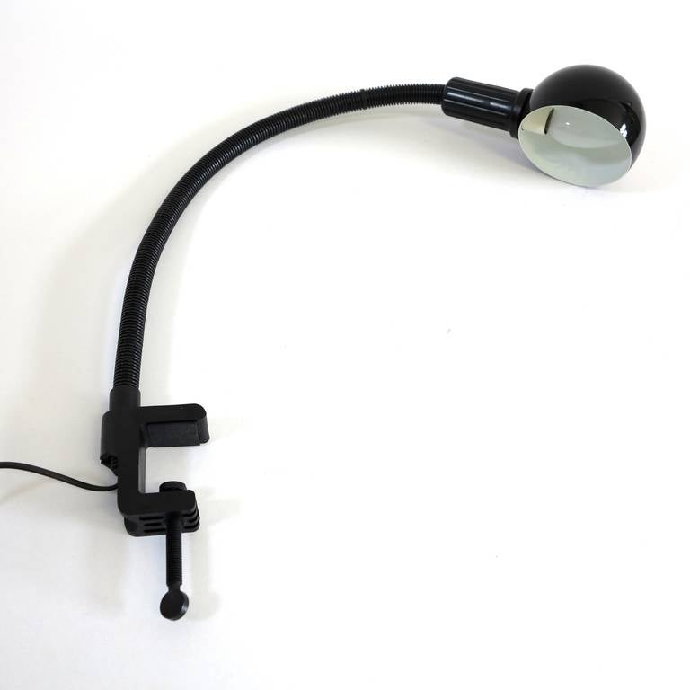 Black snake lamp flexible.

Part of the permanent collection of the Museum of Modern Art, New York.

Design icon designed 1970 by Isao Hosoe for Valenti, Milano Italy.

In perfect condition unused.

Dimensions:  Height 27.6 to 50 cm (10.87